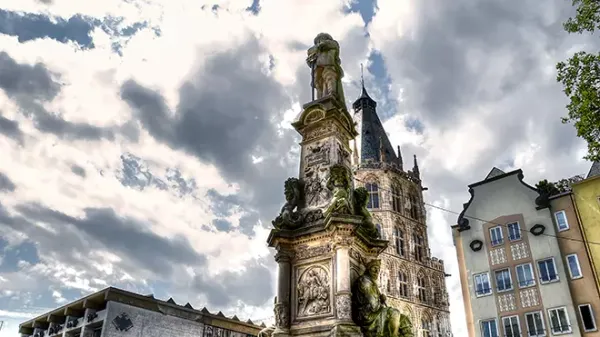 Brauhausführung Köln und Kölsch - Jan-von-Werth-Denkmal auf dem Alter Markt